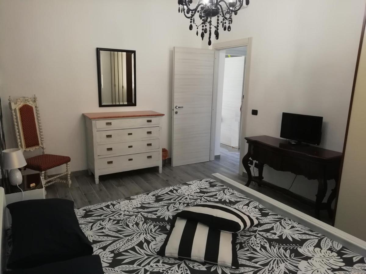 Casa Bumbunin, Vicino Al Centro E Al Politecnico Appartement Turijn Buitenkant foto